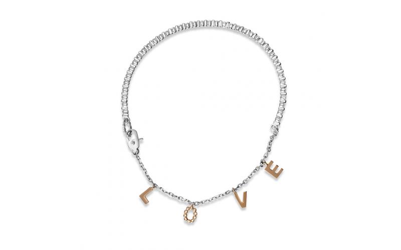 Dainty \
