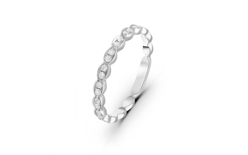 Stackable Dainty Wavy Ring