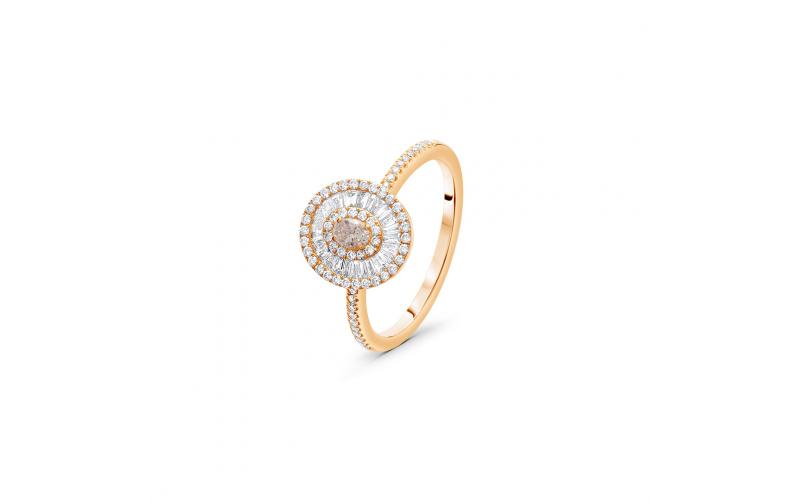 Oval-Shaped Ring with Diamond Center