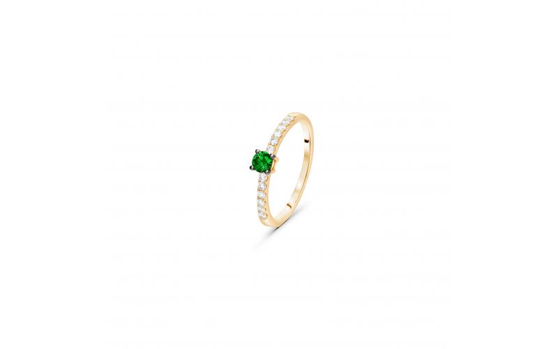 Dainty Stackable Ring with a Emerald Center