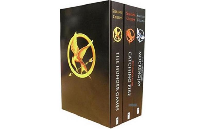 The Hunger Games Trilogy Classic (Box Set)